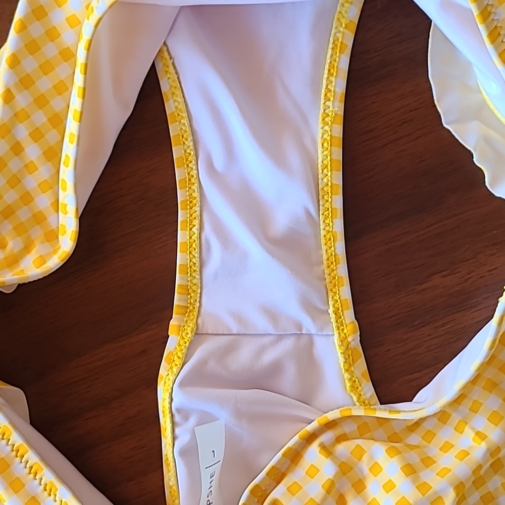 Cupshe Yellow Ruffle Bikini - Picture 8 of 11
